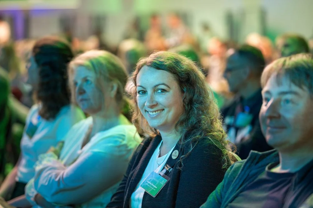 Eventfotograf aus Stuttgart. Veranstaltungen im Hybridpacket mit Eventfotografie und Eventfilm, Aftermovie und mehr.